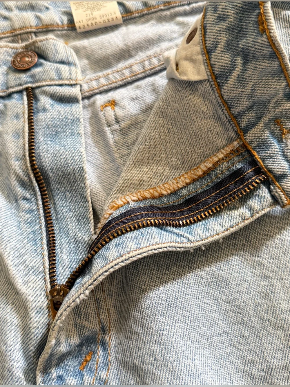 Vintage Levis 560 Orange Tab Jeans Men 32x30.5 Loose Baggy 90s Relaxed LightWash